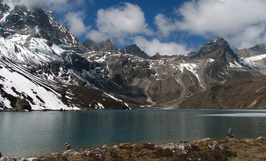 Gokyo Lake and Renjo La