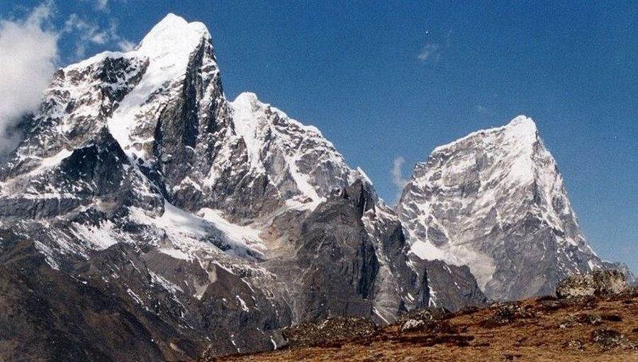 Mts.Taboche and Cholatse from above Bibre