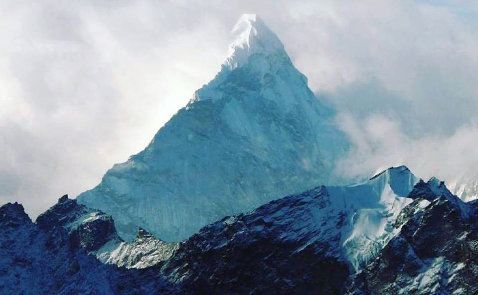 Ama Dablam above the Chhukung Valley