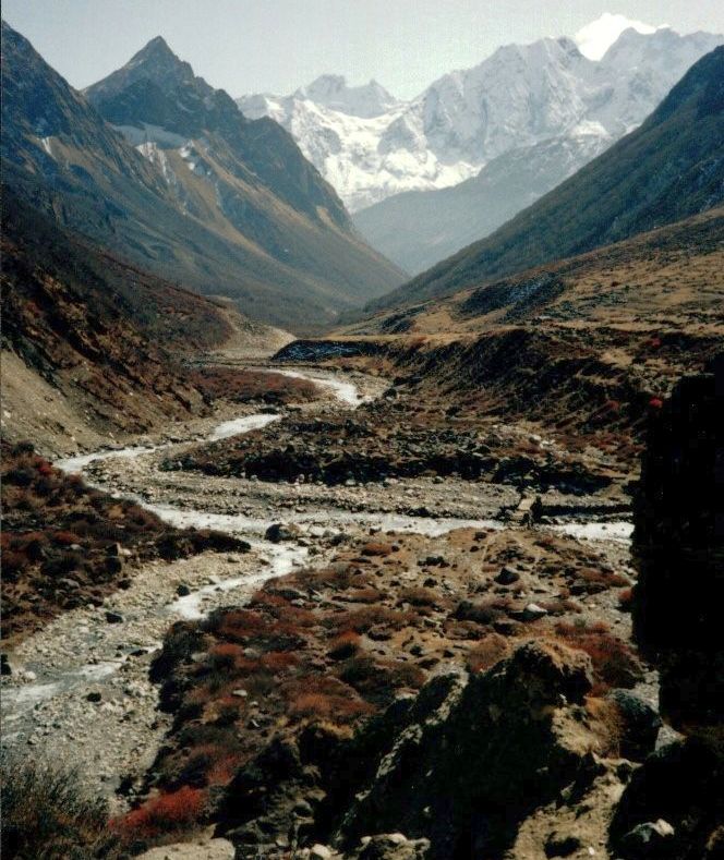 View down Buri Gandaki Valley from Samdu