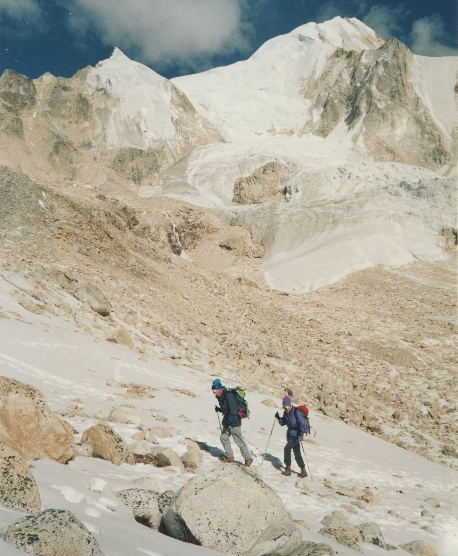 Larkya La Peak from approach to Larkya La