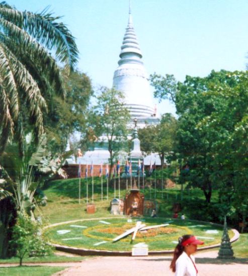 Wat Phnom in Phnom Penh