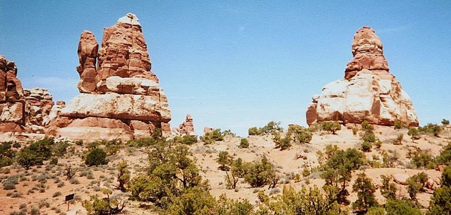 Needles District of Canyonlands National Park _ trail from Elephant Hill to Chesler Park