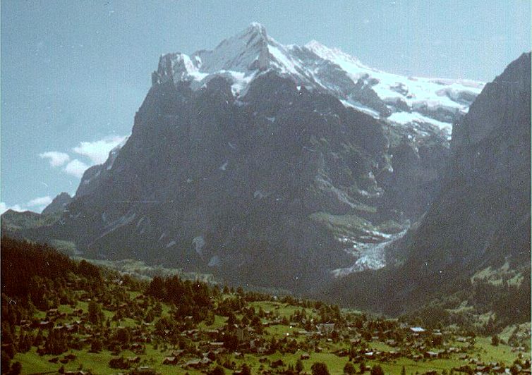 Photo Gallery of an ascent of the Wetterhorn in the Bernese Oberland region of the Swiss Alps