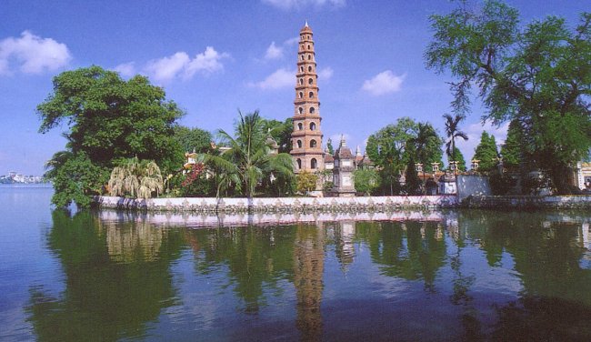 Tran Quoc Pagoda in West Lake ( Ho Tay ) in Hanoi