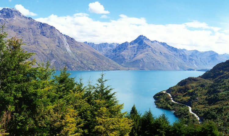 Lake Wakatipu in the South Island of New Zealand