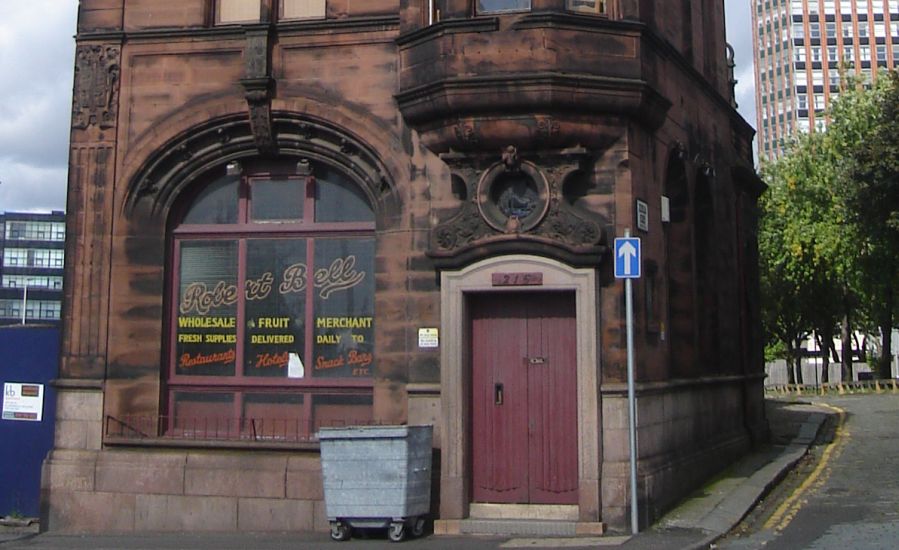 Statue and Tower on Old Tenement in High Street in Glasgow city centre