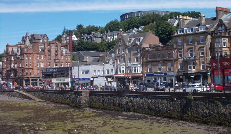 McCaig's Folly ( Tower ) above Oban