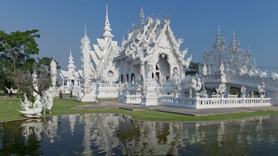 The White Temple ( Wat Rong Khun ) in Chiang Rai in Northern Thailand