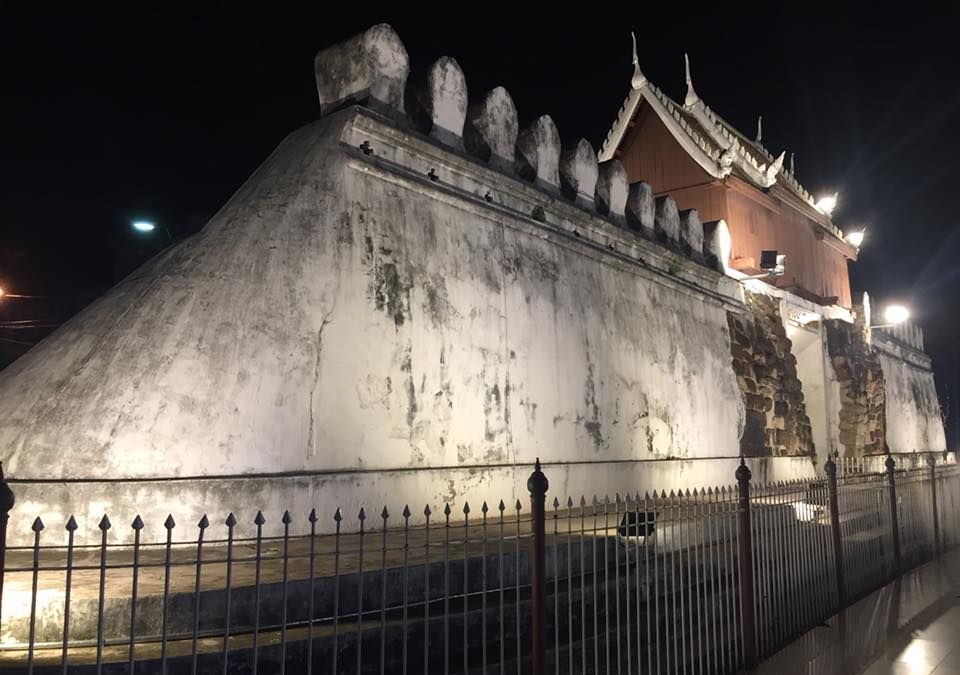 Chum Phon Gate in Nakhon Ratchasima