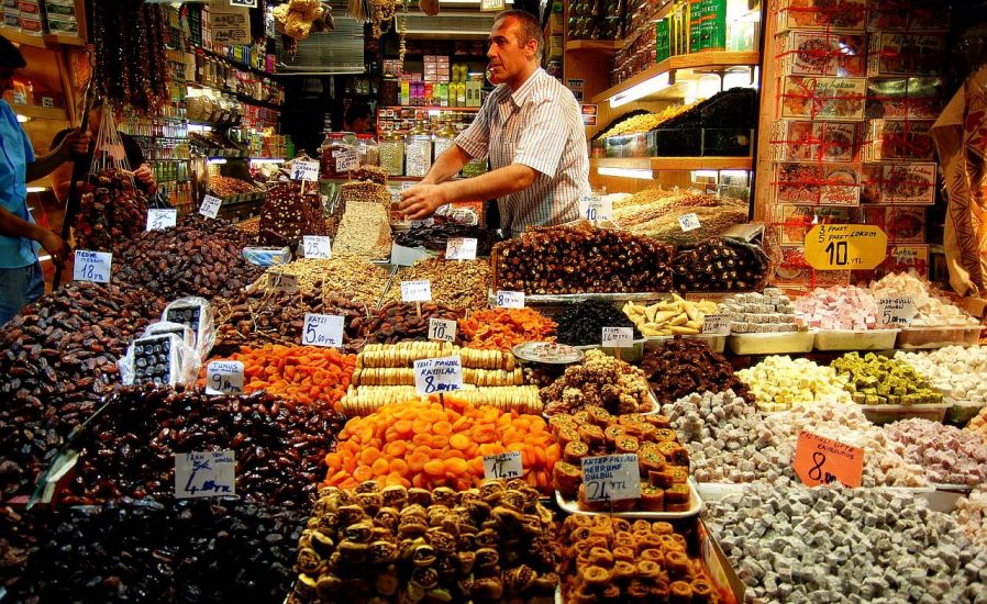 Spice Bazaar in Istanbul in Turkey