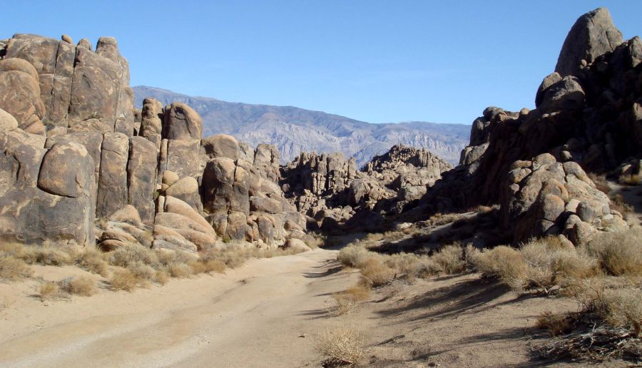 Alabama Hills in Owens Valley